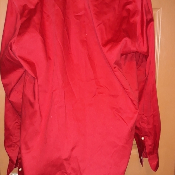 Men's Red IZOD button up size medium A-12 - Picture 2 of 3